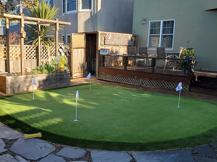 artificial putting greens in Modesto