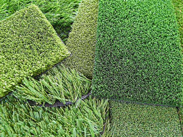 4 Ways Tampa Synthetic Grass Resists Harsh Water Conditions