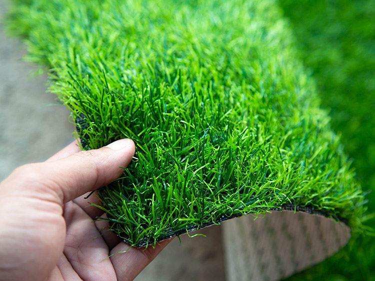 Which Type of Chicago Artificial Turf is the Best for Your Needs