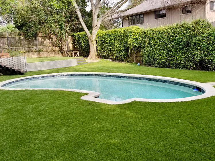 How to Craft a Dreamy Poolside Escape with Artificial Grass