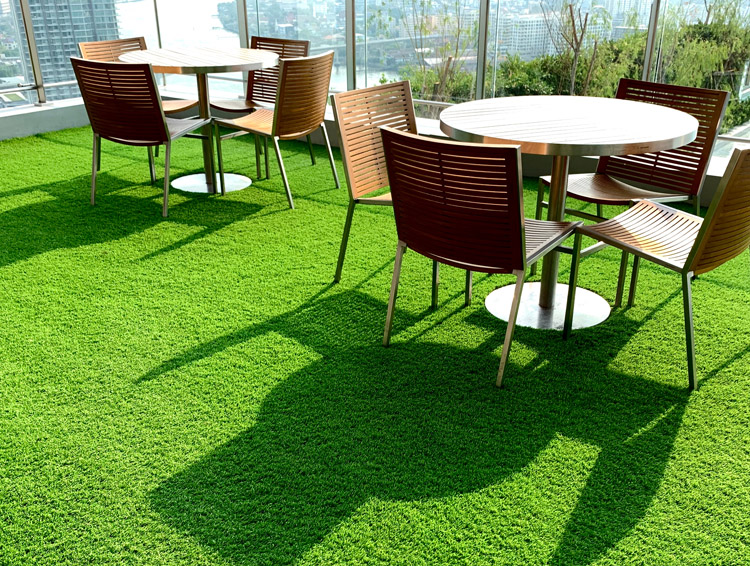 The Advantages and Disadvantages of Commercial Artificial Grass Installation Near Me