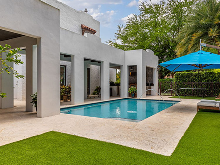 6 Crucial Safety Tips for the Artificial Turf Installation in Austin TX Around Your Swimming Pool