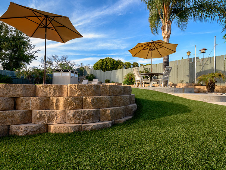 7 Ways Artificial Turf in Tampa FL Improves the Aesthetic Appeal of Your Landscape
