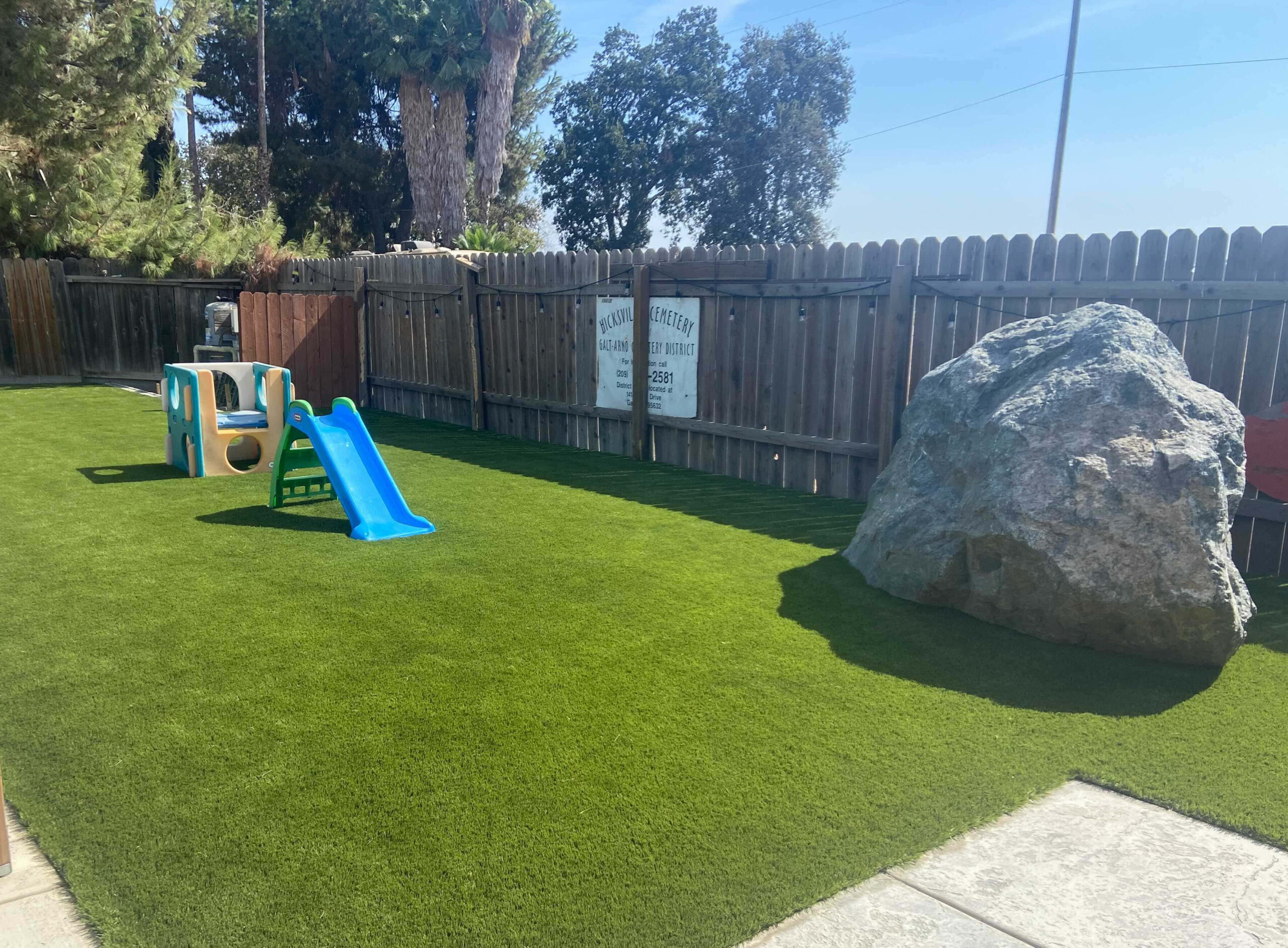 How to Maintain and Clean Your Artificial Grass Play area
