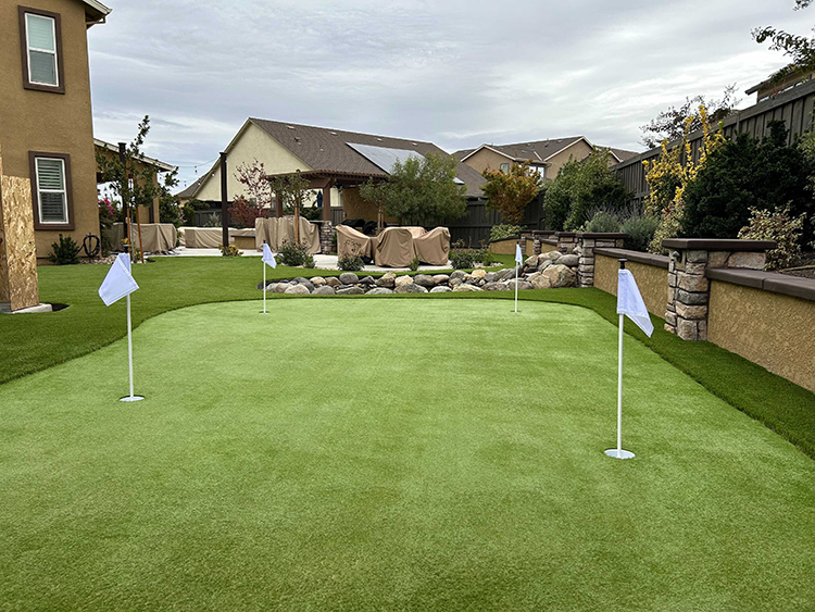 The Financial Benefits of Switching to an Artificial Grass Putting Green